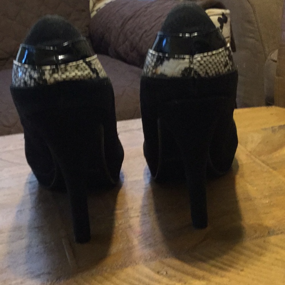 High heels - Picture 4 of 10